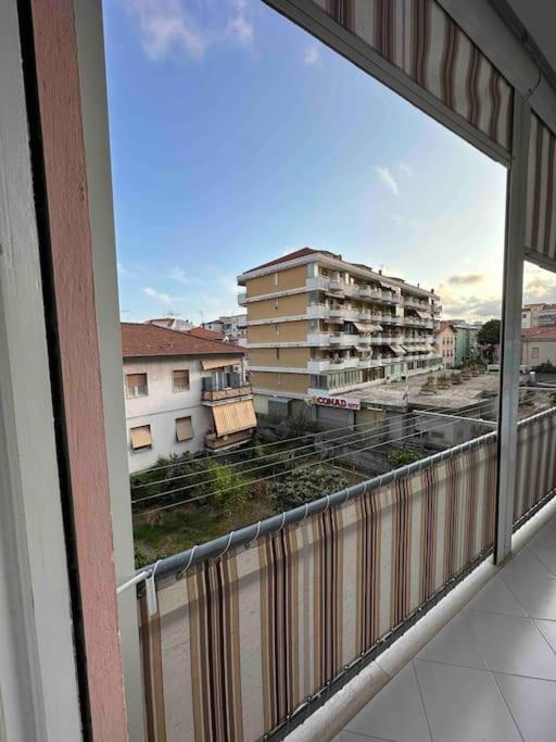 Casa Eleonora: A 5 Min Dal Mare + Free Parking Apartamento Ventimiglia Exterior foto